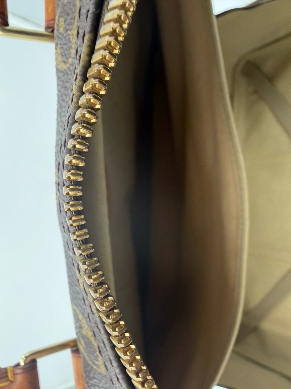 LOUIS VUITTON 1854 PARIS • Porte-Documents Voyage GM Bag • Made in FRANCE - Picture 16 of 16
